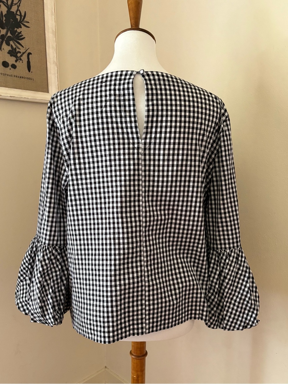 Laundry By Shelli Segal Black & White Gingham Bell-Sleeve Top - Picture 3 of 5